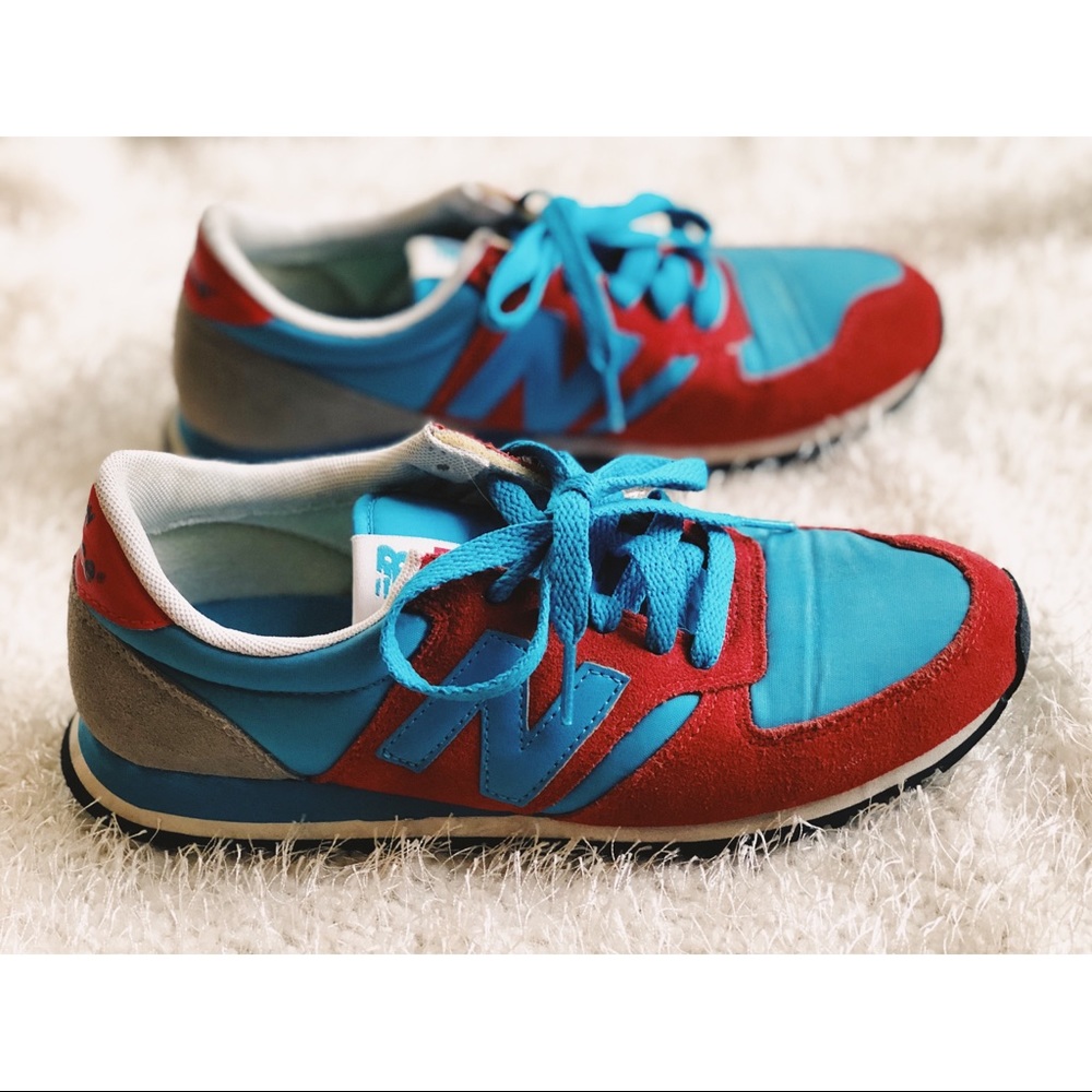 Women’s New Balance 420 Red Blue Grey Sneakers